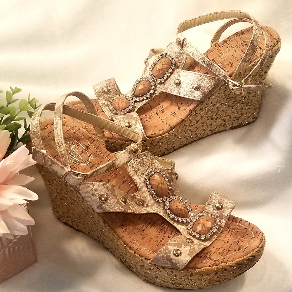Bolero Wedge